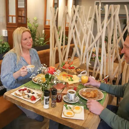 De Hartewens Bed & Breakfast *